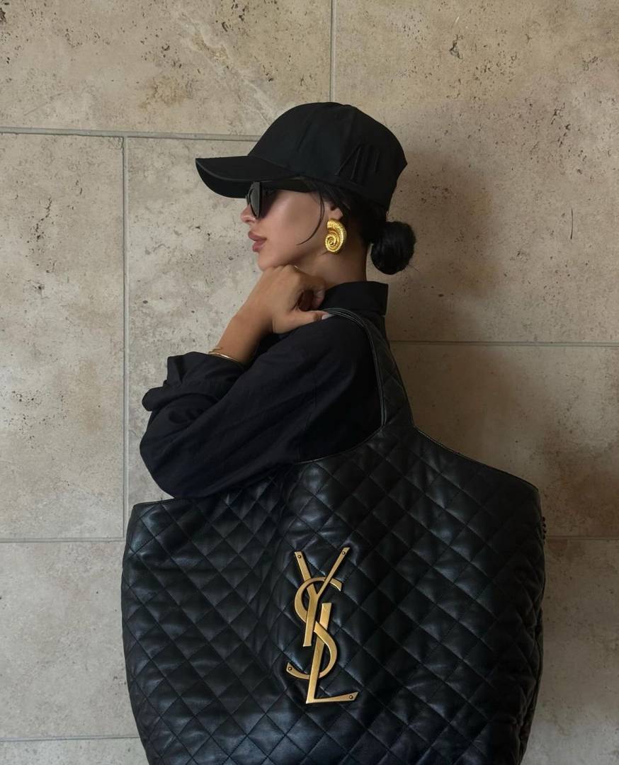 Ysl Icare Maxi Tote in SuperHighend Leather With Original DustCover & Wallet