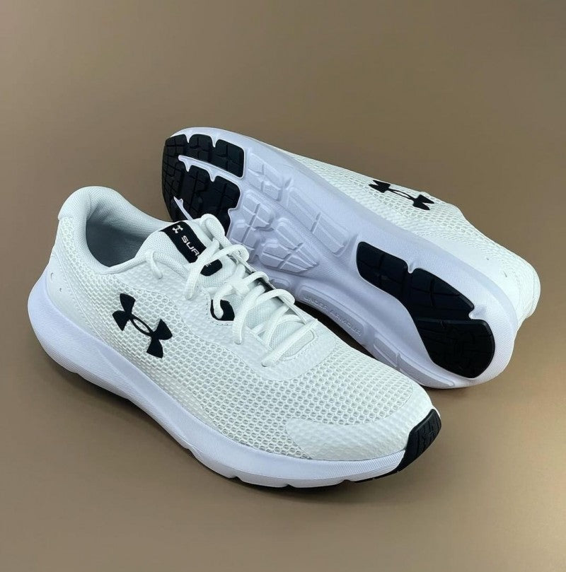 Surge White Black