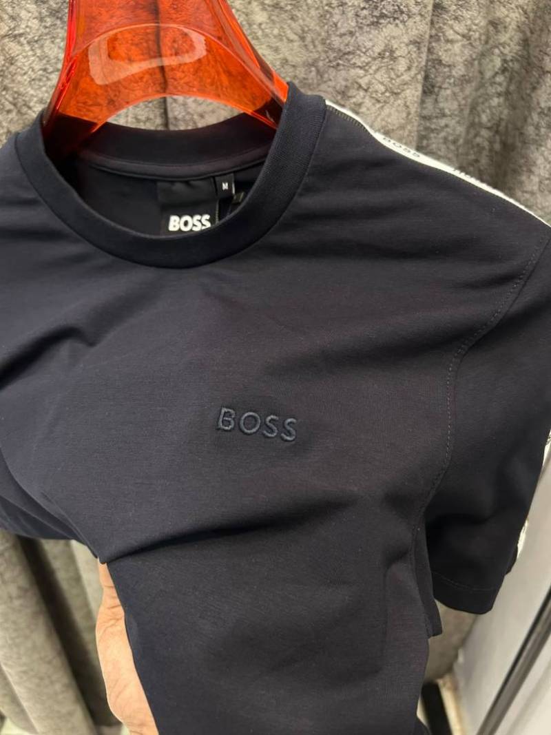 HugXo BosXs IMPORTED STORE ARTICLE T SHIRT
