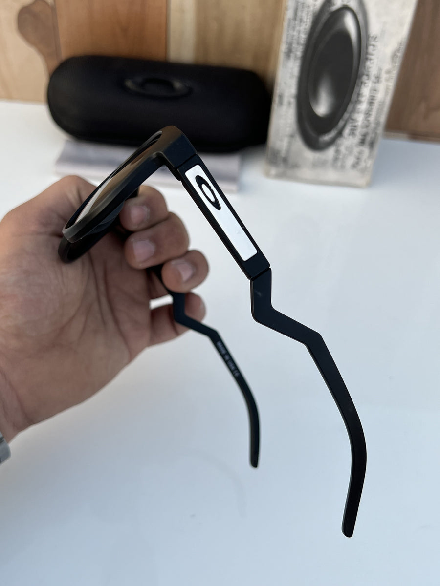 Oakley_9464_black