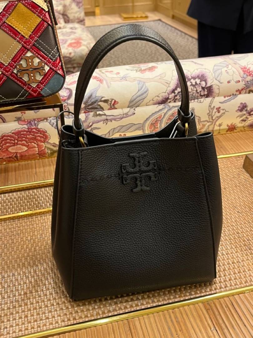 Tori Burch_McGraw_Bucket_Bag_With_OriginalBox_DustCover