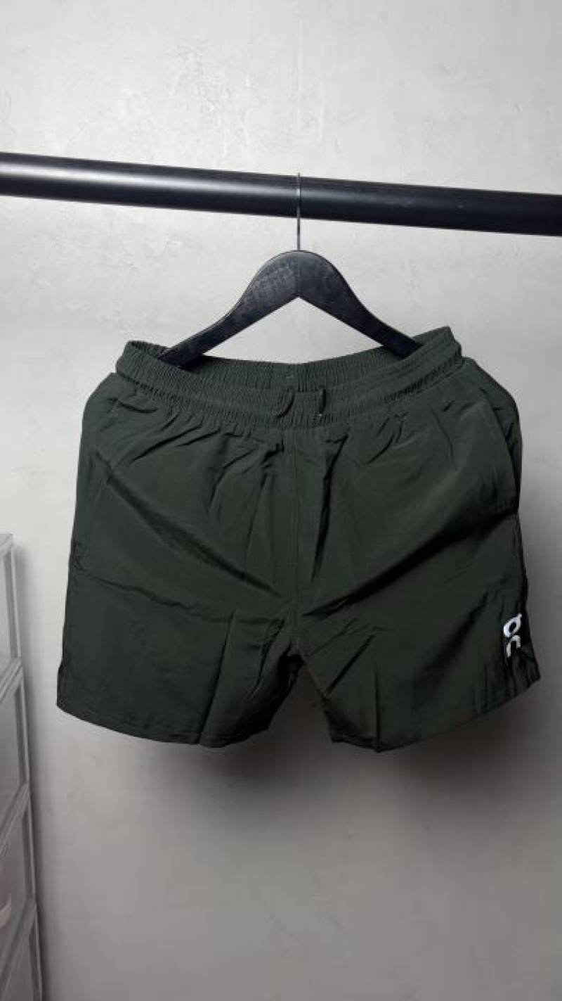 On Cloud Premium Running Shorts 2704