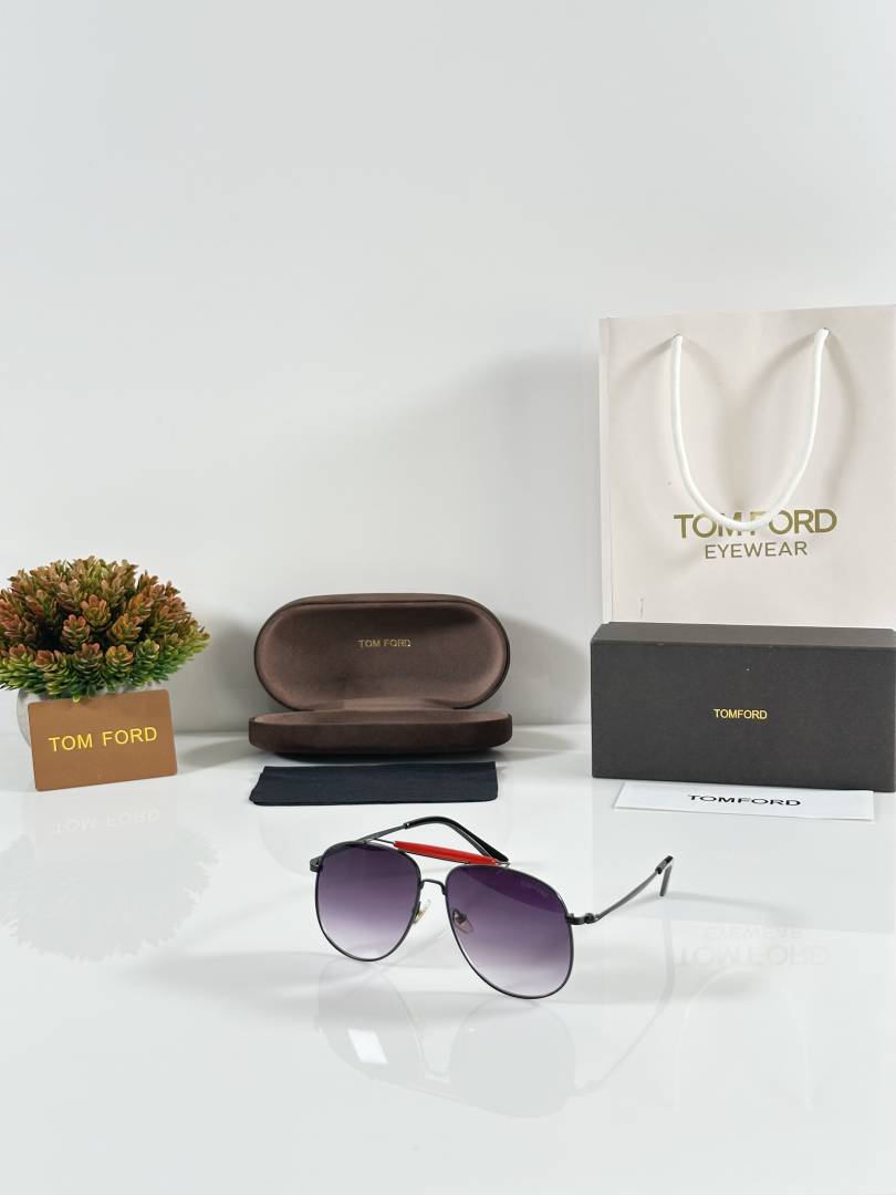 Tom forr 557 Black DC