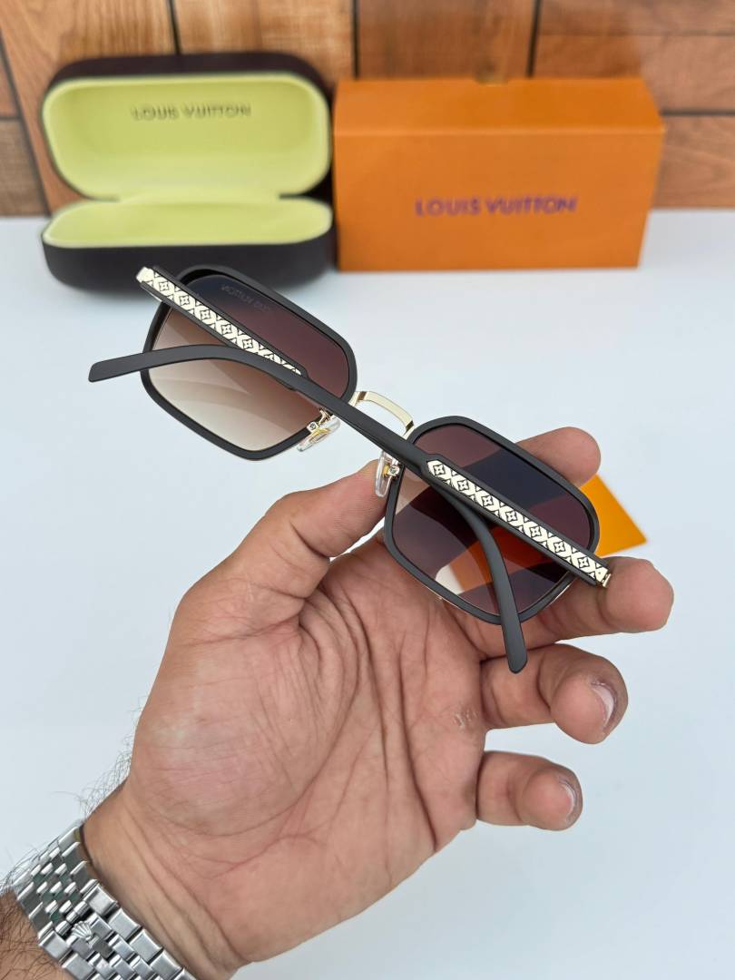 Louis vuittion 5013 gold brown