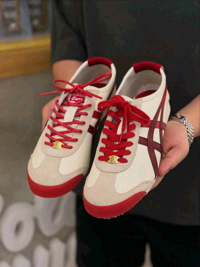 Onitsuka tiger Mexico 66 Year of Horse 2026