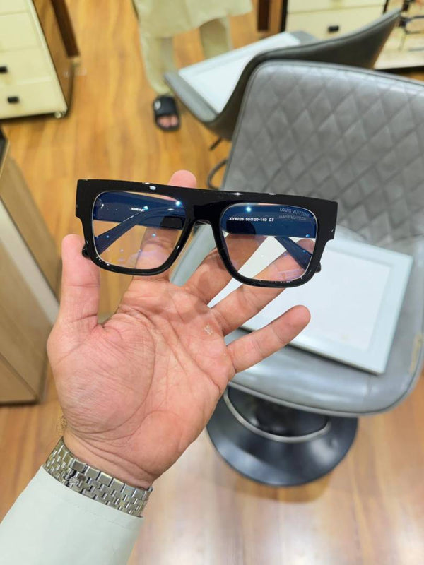 Louis vuittion 6026 black plano