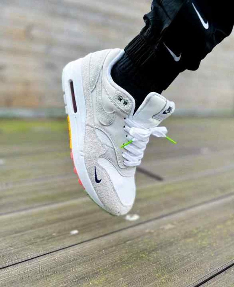 Nike Air max 1 pom pom polka dot