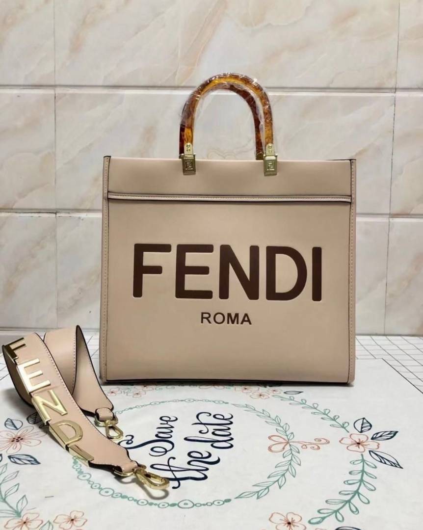 Fendi_Sunshine_Shopper_Tote_Large_Size_With_FendyCharm_LongBelt
