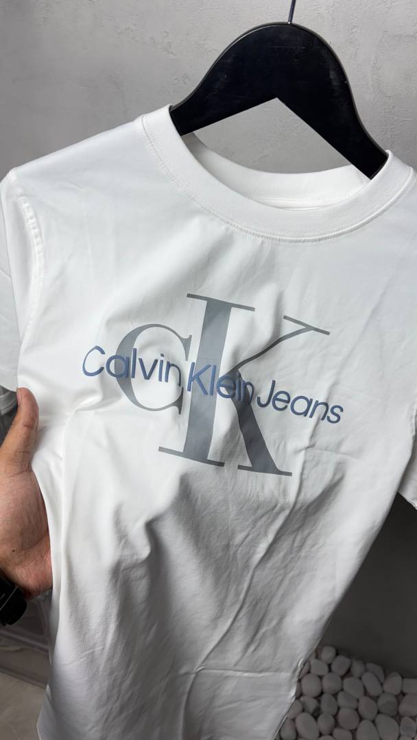 Calvin Klein Premium Round Neck T-Shirt 2810