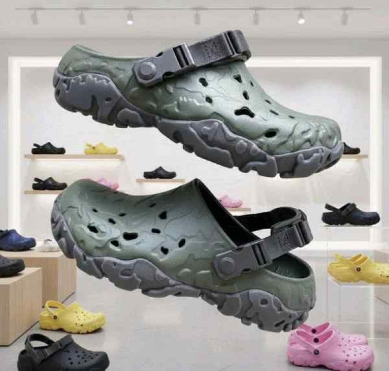 Crocs all terrain atlas army green clogs