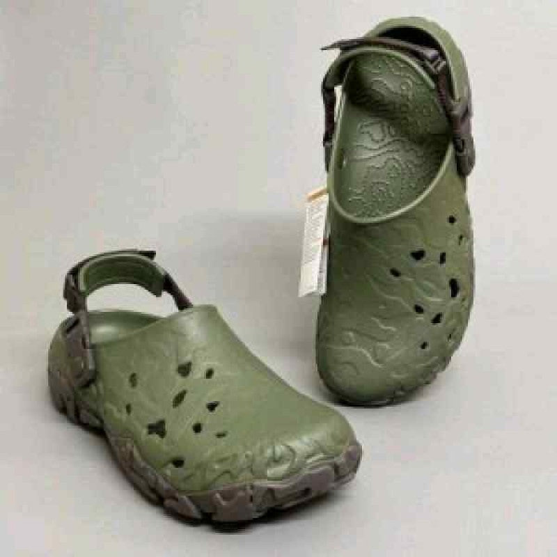 Crocs all terrain atlas army green clogs