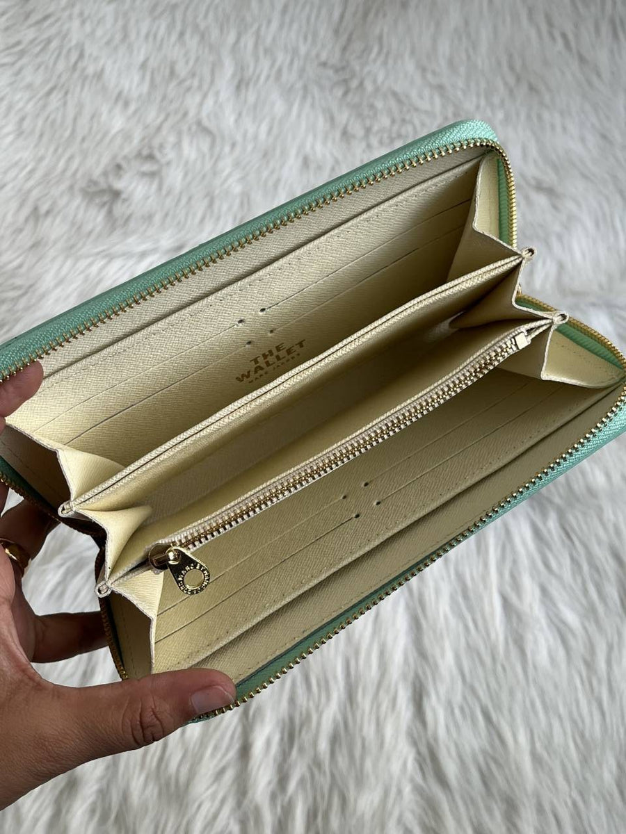 Marc_Jacob_Light_Green_Long_Zippy_Wallet_With_OriginalBox