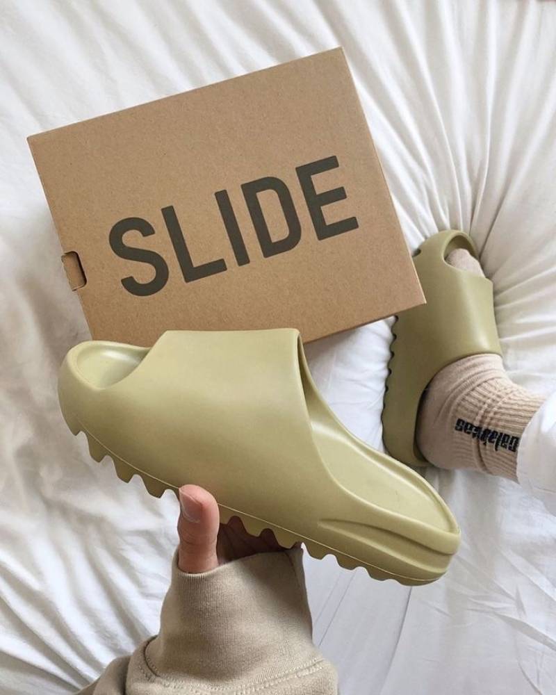 Adidas Yeezy Resin Slides For Women With Original Box