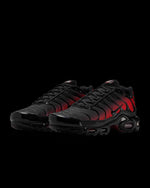 e Airmax Plus black red