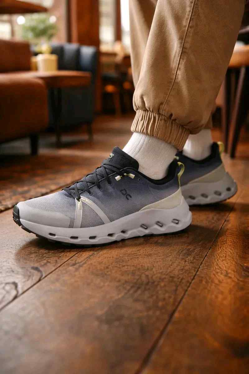 On Running CloudSurfer Trail Blue 1273