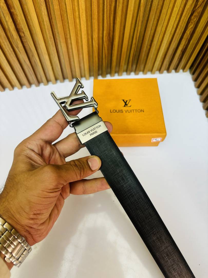 20 LV LOIUS VUTTON PREMIUM QUALITY REVERSIBLE BELT