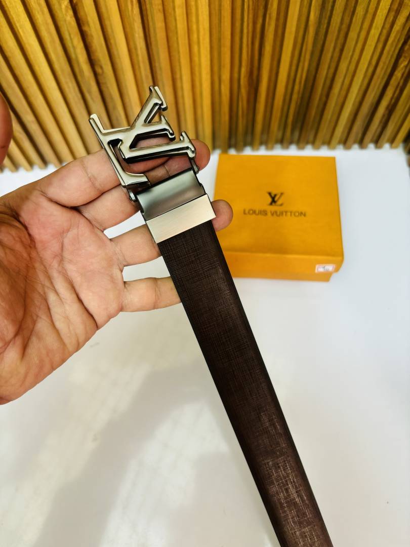 20 LV LOIUS VUTTON PREMIUM QUALITY REVERSIBLE BELT