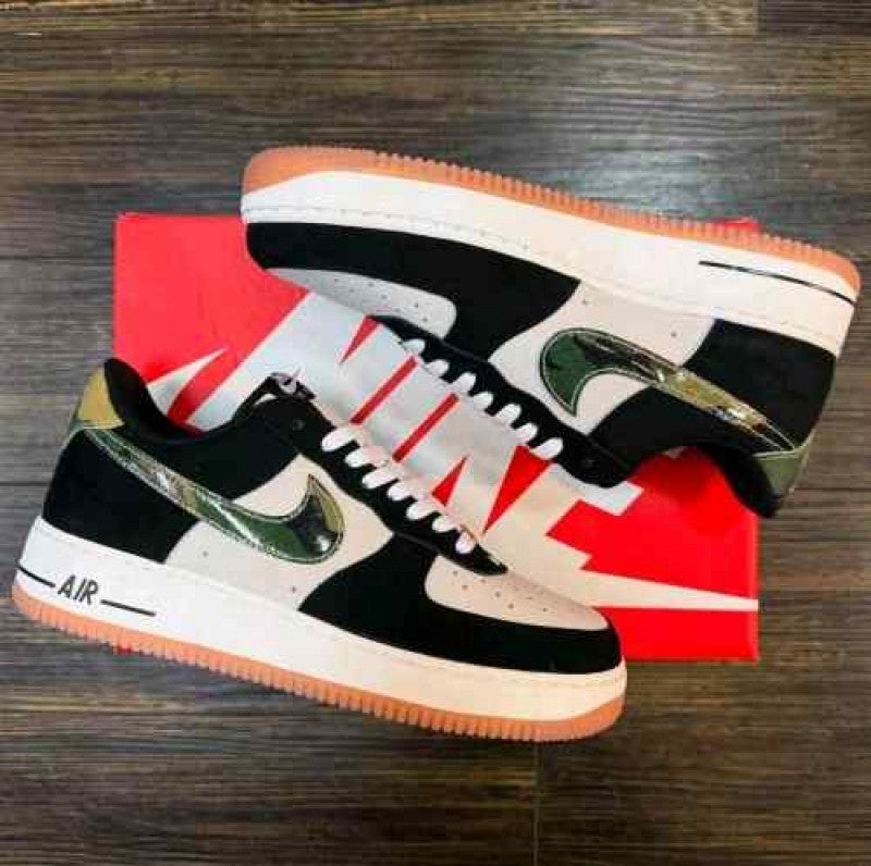 Nike AirForce 1 Low Black Patent Camo Swoosh 337