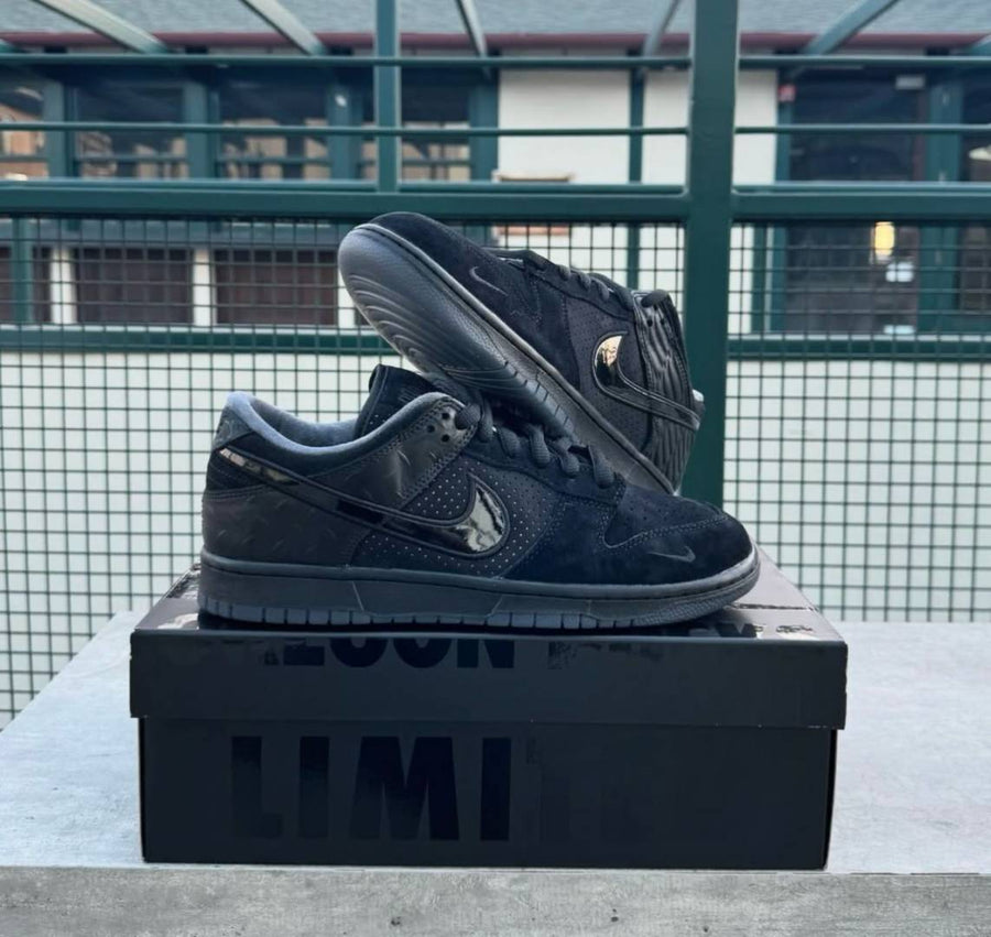 Nike SB DUNK LOW DUCK FEATHER BLACK UNIVERSITY OREGON