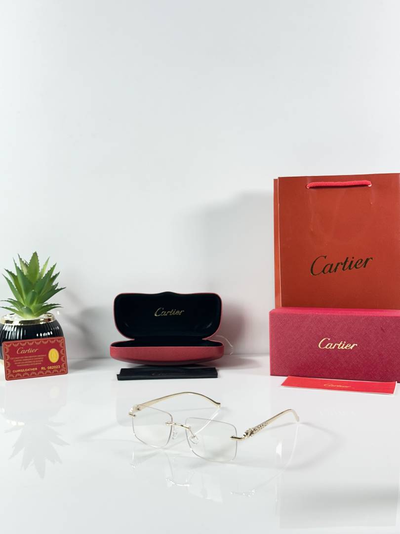 Cartier 1026 Gold Brown Day Night Color Changing Glass