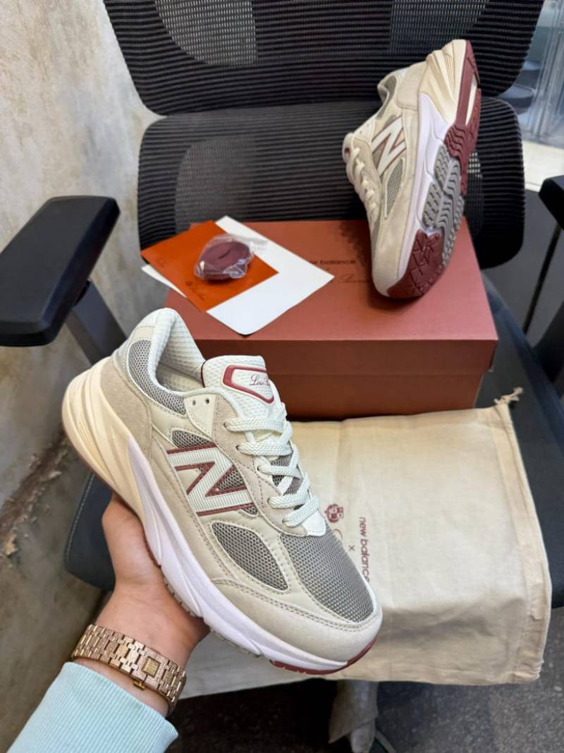 Loro piana x Neww Balance 990 beige