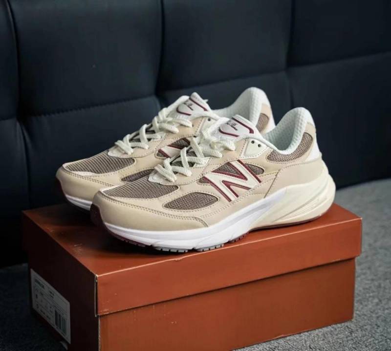 Lora Piana x New Balence 990 v6 Beige