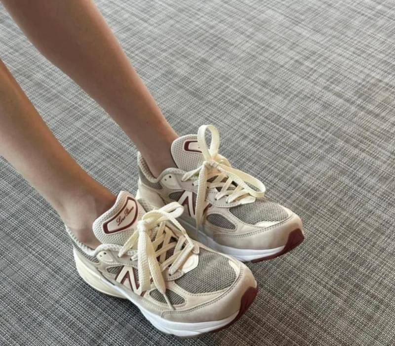 Lora Piana x New Balence 990 v6 Beige