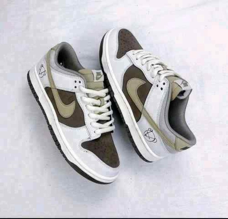 Nike Otomo Katsuhiro X SB Dunk Low Dark Brown 867
