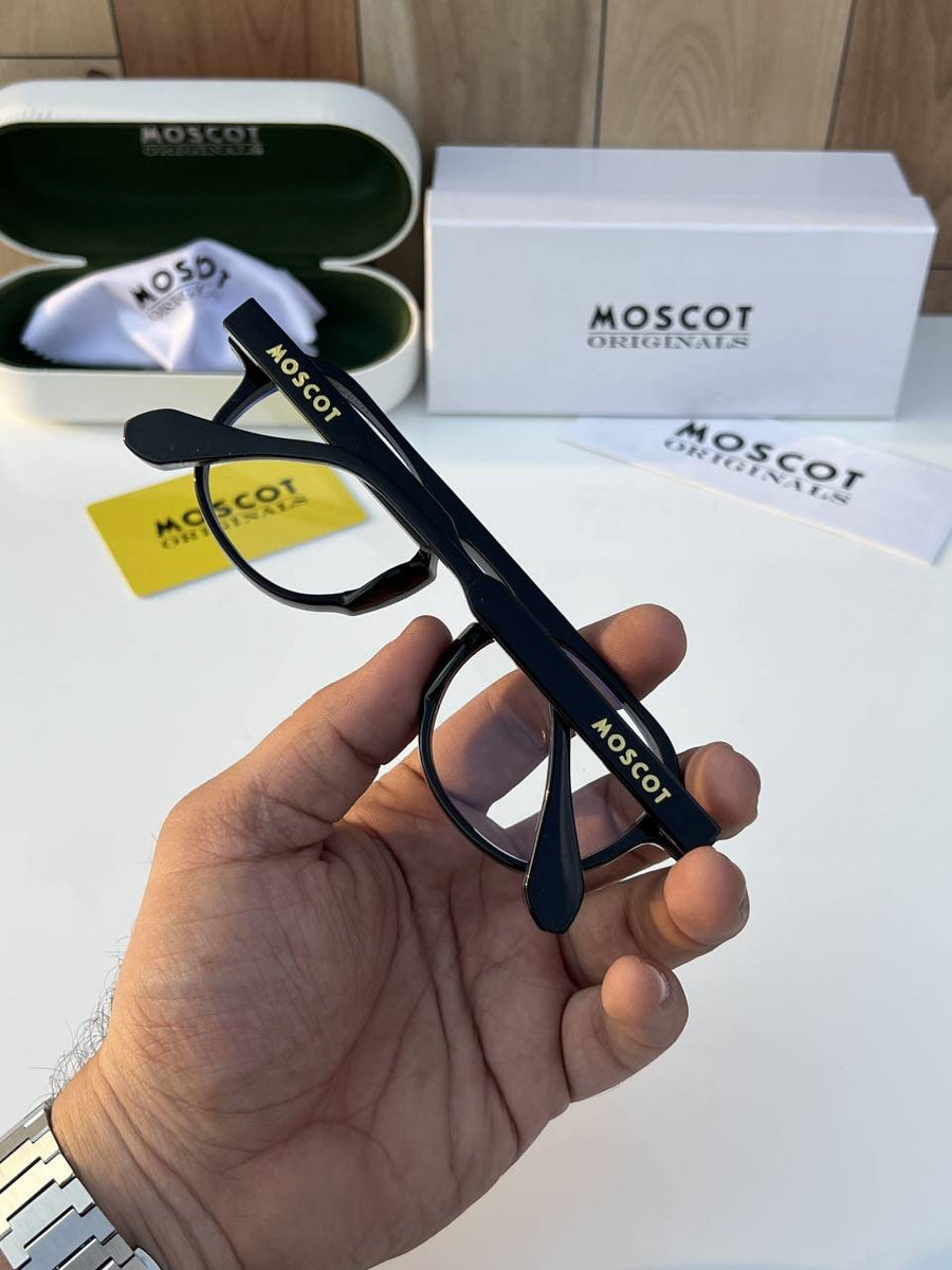 Moscot_1077_black_plano
