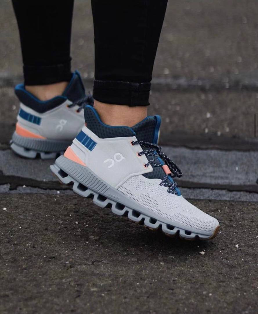 On Cloud Hi Edge blue