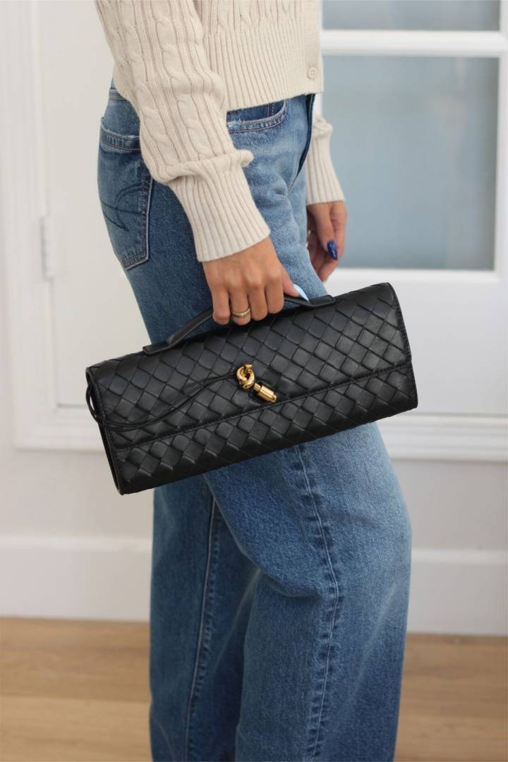 Bottega Veneta Black Andiamo Long Clutch Bag With Original Box Dust Cover & LongSlingBelt