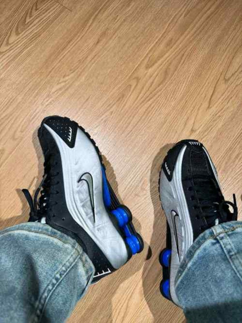 Nike Shox R4 Black Metallic Silver Racer Blue