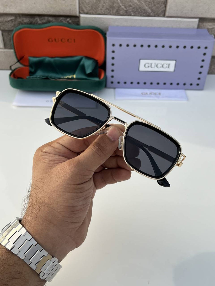 Gucci_769_gold_black
