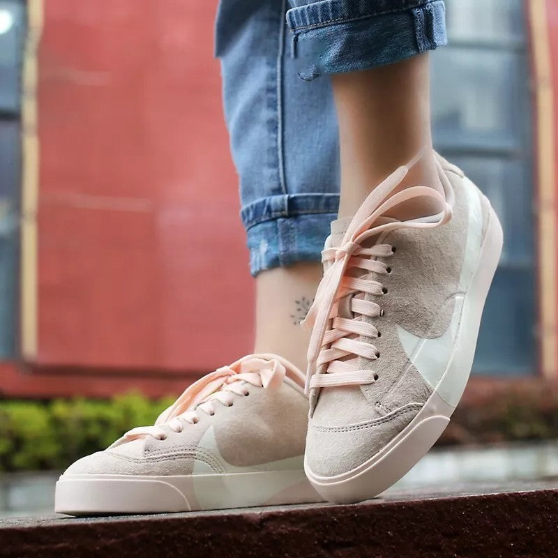 Nike_WMNS_Blazer_City_Low_LX_Guava_Ice