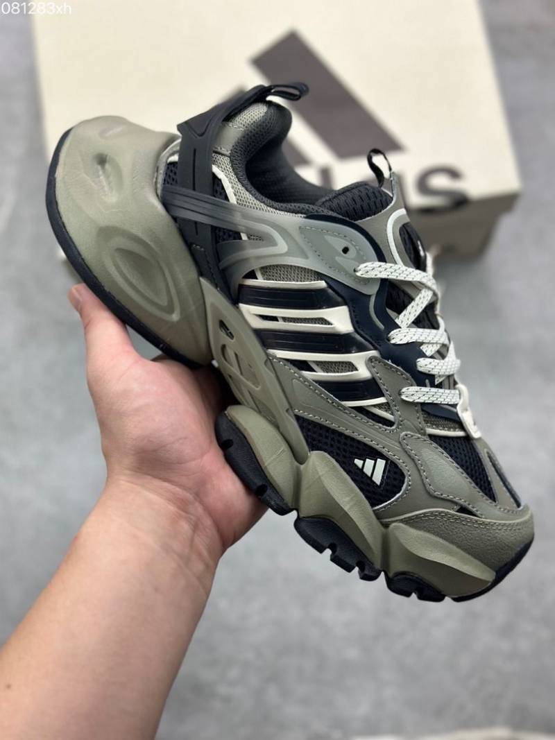Adidas XLG RUNNER DELUXE GREY