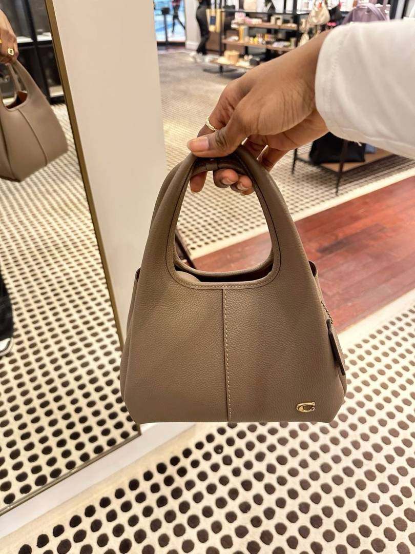 Coach_Lana_23_Medium_Handbag_With_CrossbodyBelt_OriginalBox_Premium
