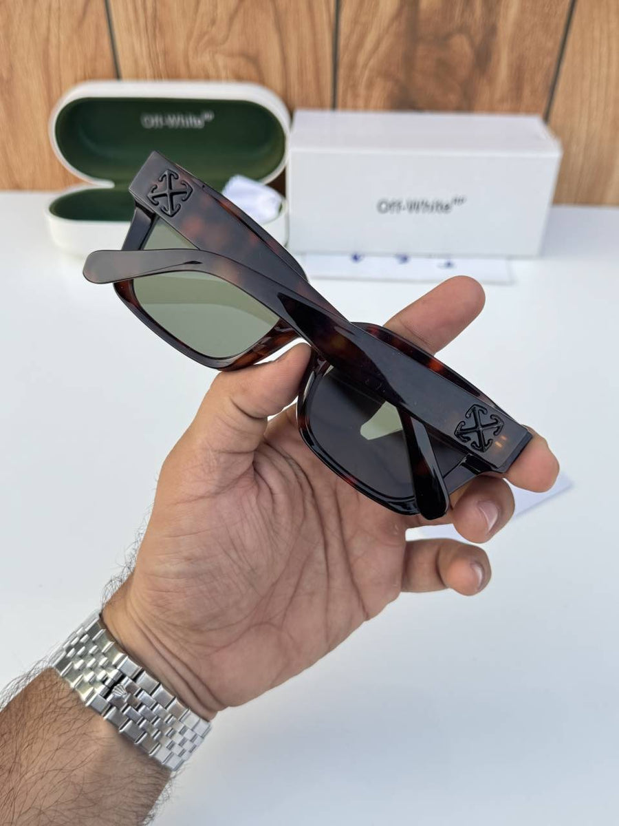 Off 126 tiger black