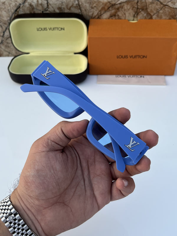 Louis Vuitton_6190_blue