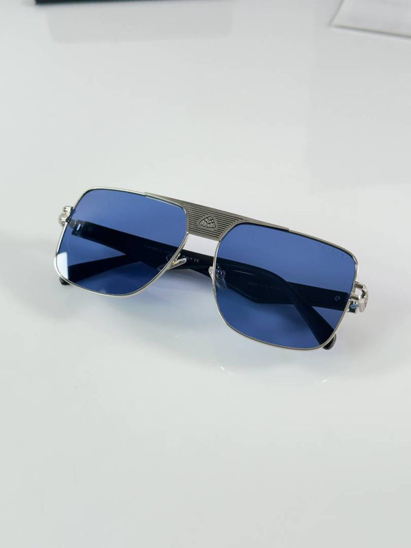 Maybach 2220 Silver Blue