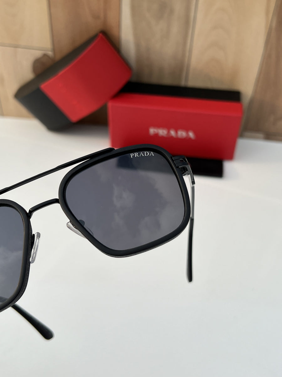 Prada_374_full_black