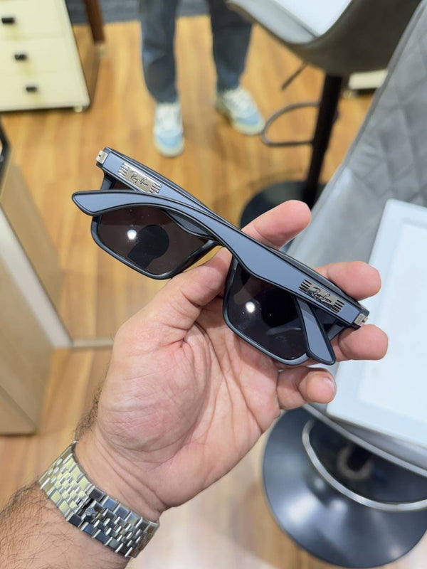 Ray-Ban 2241 black grey