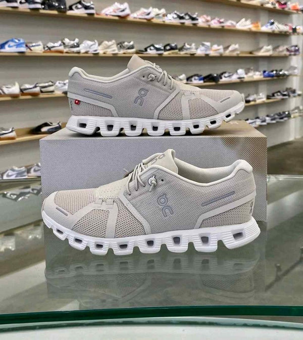 On Running Cloud 5 Pearl White 1269