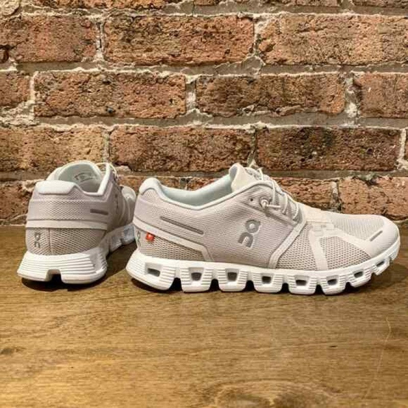 On Running Cloud 5 Pearl White 1269