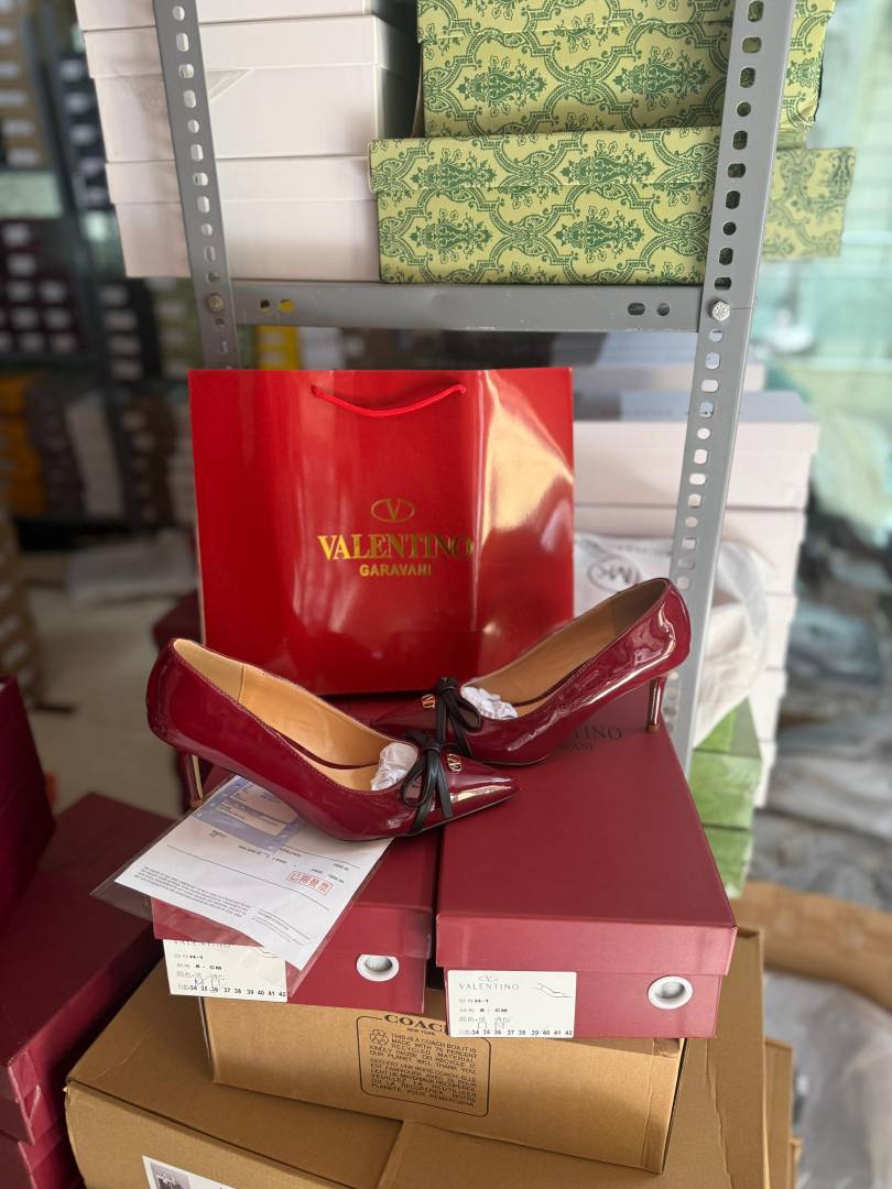 Valentino_Pump_Heel_Elegant_Womens_Wine_Patent_Leather_With_Black_Knot_With_OG_Box_&_Carry_Bag_933-V9_Wine