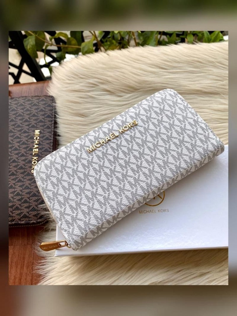 Michael Kors_MK Zip Long Wallet With OG Box (White - 828)
