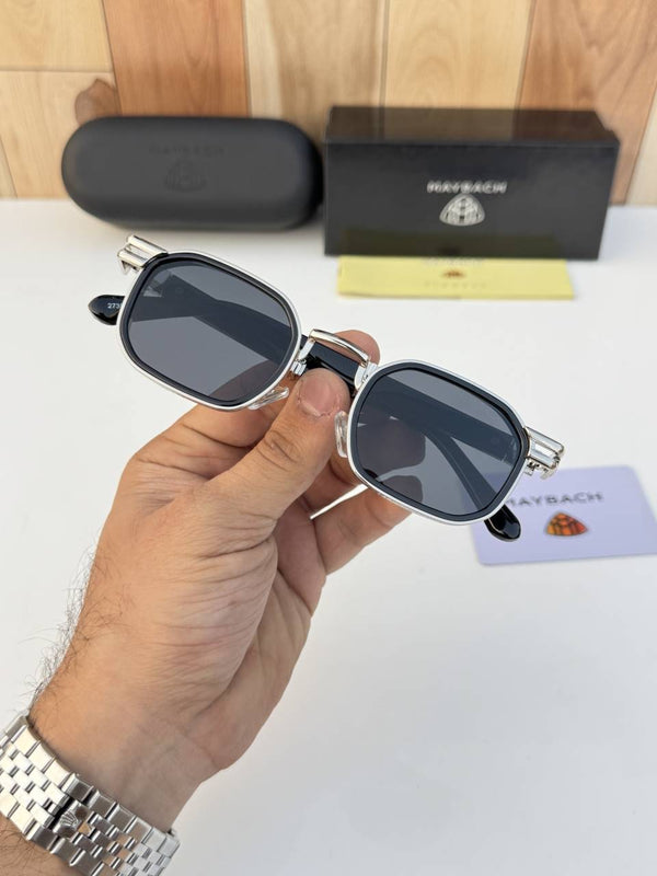 Maybach_2735_silver_black