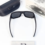 Oakley 824 black
