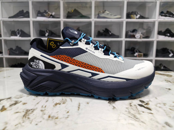The North Fase Vectiv Gore Tex blue