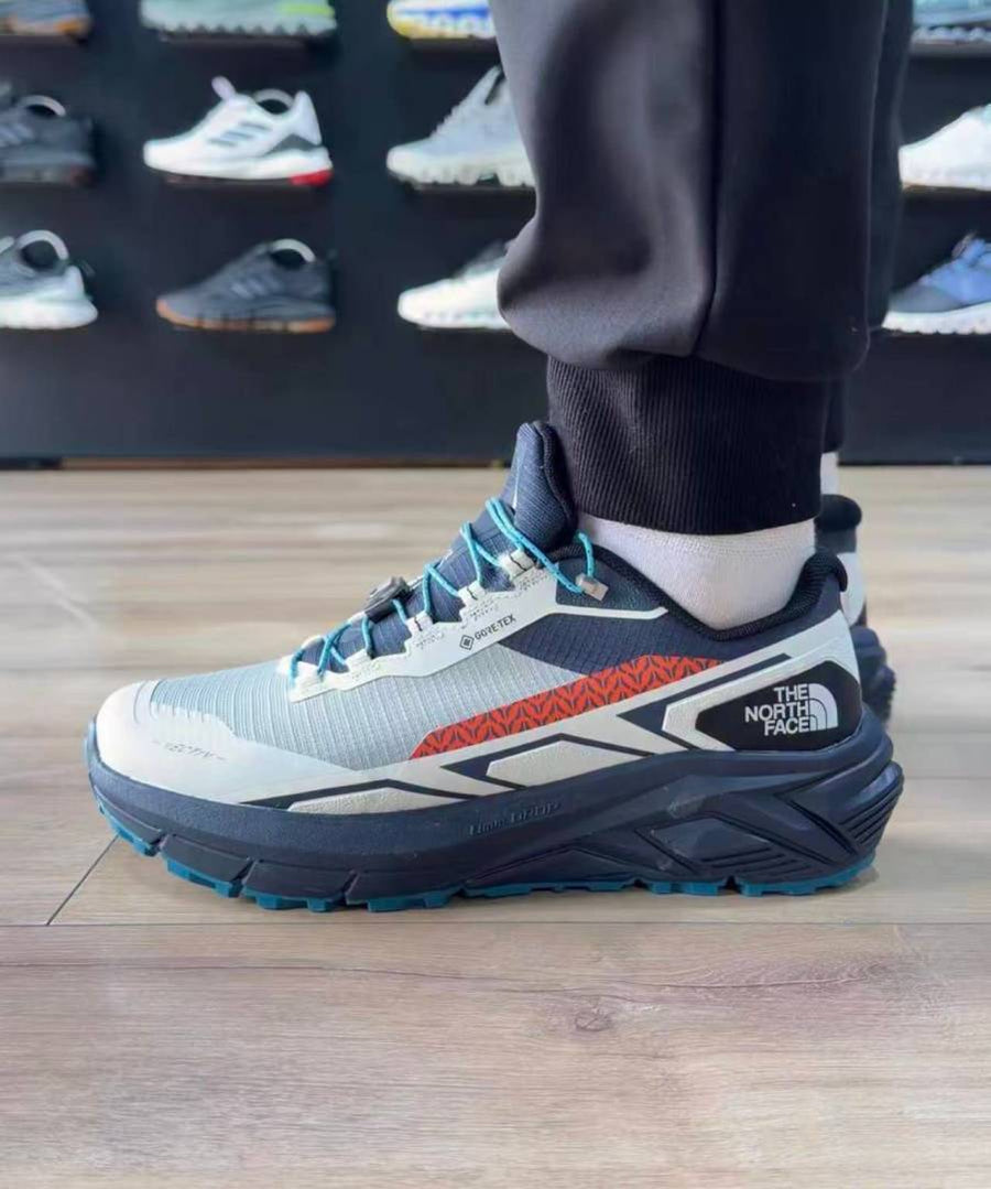 The North Fase Vectiv Gore Tex blue