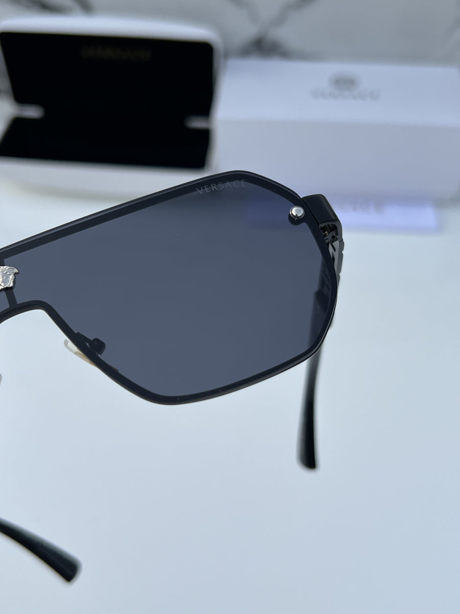 Versace_128_full_black